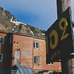 Auberge de jeunesse Gjestehuset 102 - Your Away From Home! Longyearbyen