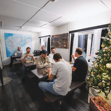Gjestehuset 102 - Your Away From Home! * Longyearbyen