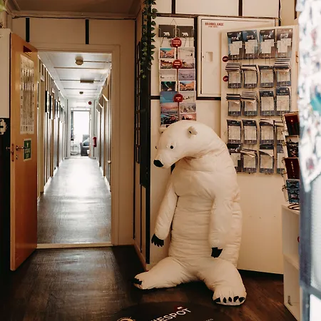 Gjestehuset 102 - Your Away From Home! *