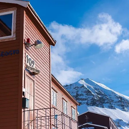 Gjestehuset 102 - Your Away From Home! *