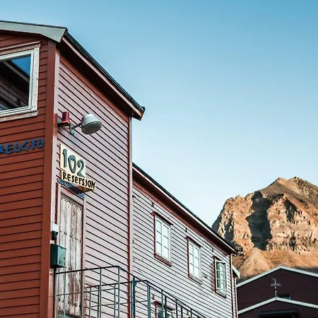 Gjestehuset 102 - Your Away From Home! *