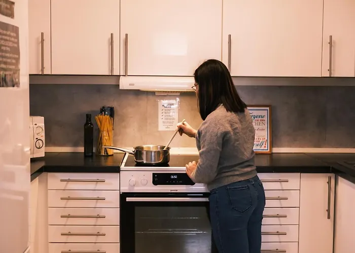 Gjestehuset 102 - Your Away From Home!