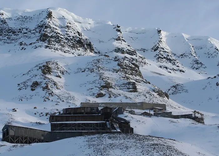 Gjestehuset 102 - Your Away From Home! Vandrerhjem Longyearbyen