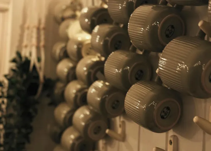 Gjestehuset 102 - Your Away From Home! Vandrarhem *