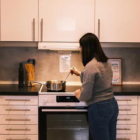 Gjestehuset 102 - Your Away From Home!