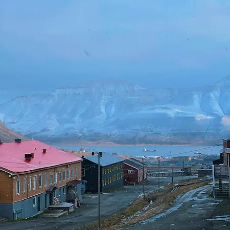 Gjestehuset 102 - Your Away From Home! *