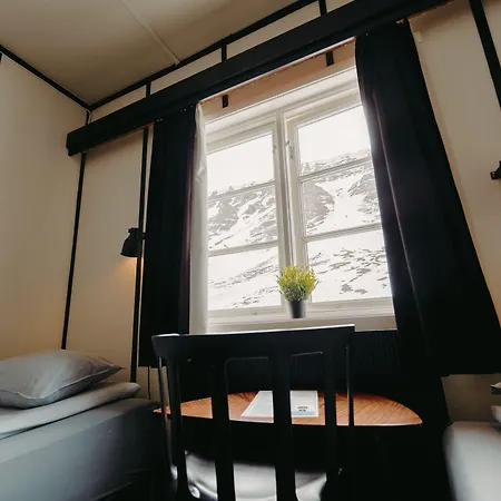 Hostel Gjestehuset 102 - Your Away From Home!